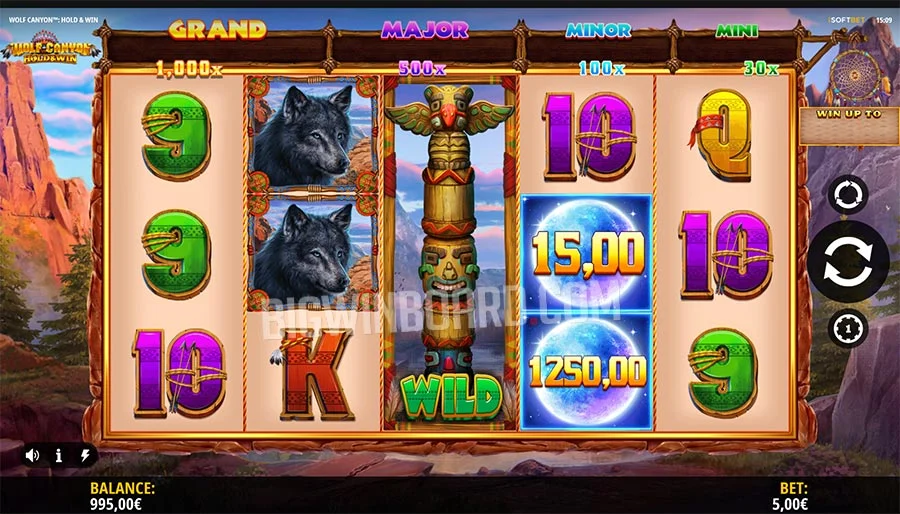Wolf Canyon Hold And Win slot